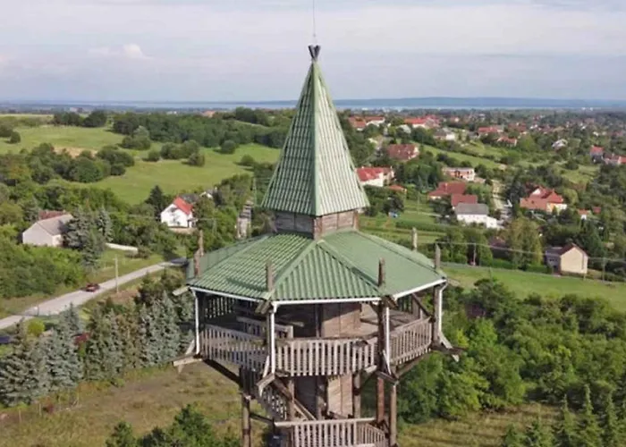 In - Balaton 18286 Cserszegtomaj